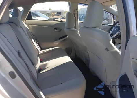 2013 Toyota Prius Two z USA, uszkodzony, nr VIN JTDKN3DUXD1684600